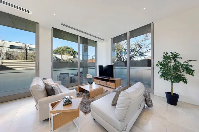 Living area with outlook in the Brighton corner penthouse