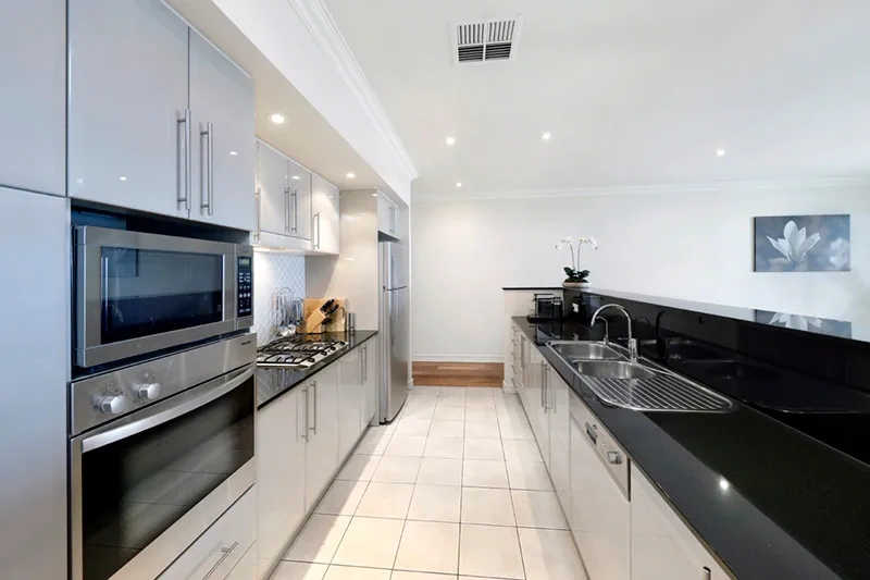 Granite kitchen with Miele appliances