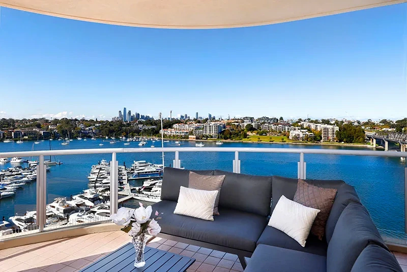 Wrap-around balcony overlooking Sydney Harbour