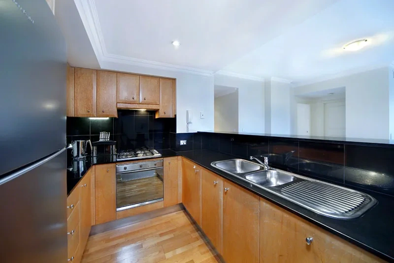 Open-plan kitchen with water outlook